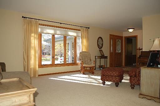 3rd image of 7660 W White Pine Pl