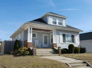 192 Garden St, Cranston, RI 02910