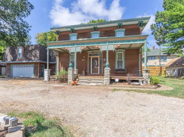 122 S 9th St, Salina, KS 67401