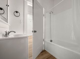 1143 W 17th St #B7, Los Angeles, CA 90015