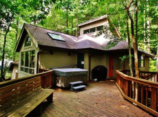 230 Tweetsie Ln E, Banner Elk, NC 28604