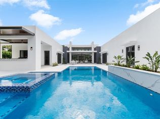 9765 SW 110th St, Miami, FL 33176