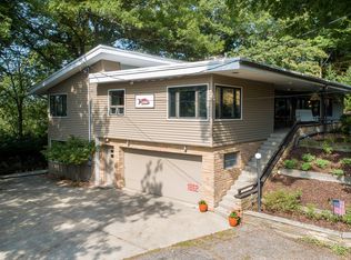 1862 Far Hills Ct, Grand Haven, MI 49417