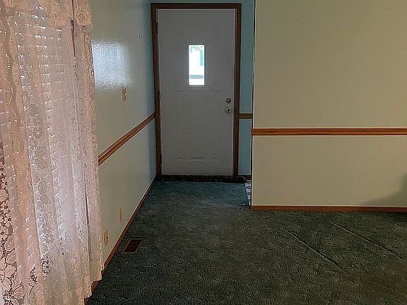 3rd image of 311 Saint Ives S