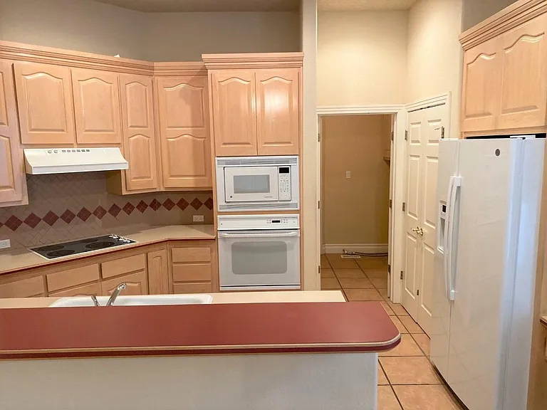 6020 Purple Aster Ln NE — Photo 8
