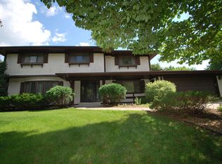 6717 Sioux Trl, Edina, MN 55439