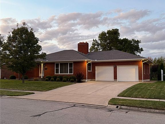2nd image of 206 Villa Dr