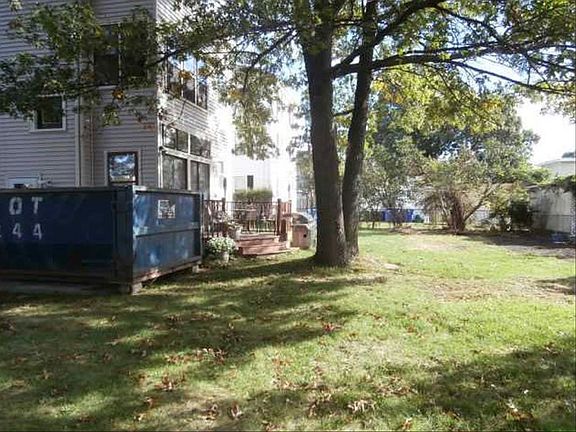5th image of 21 Norfolk Ave #3
