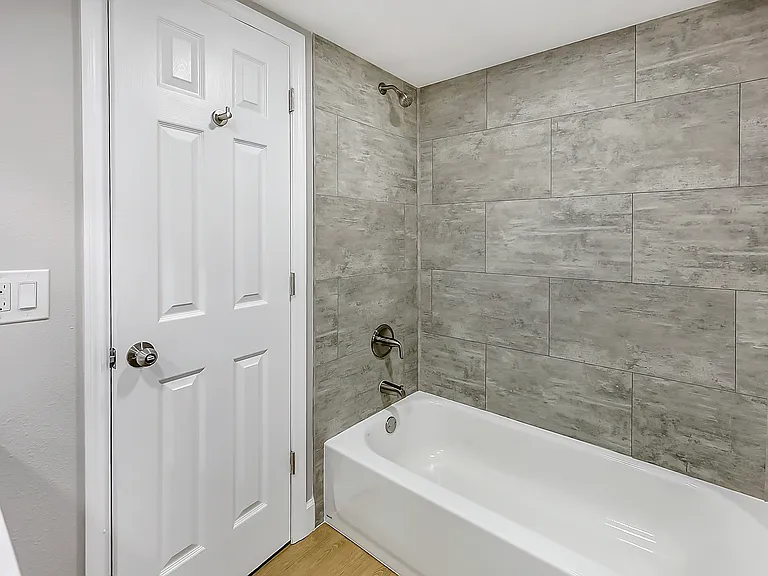 5321 NW 9th Pl — Photo 13