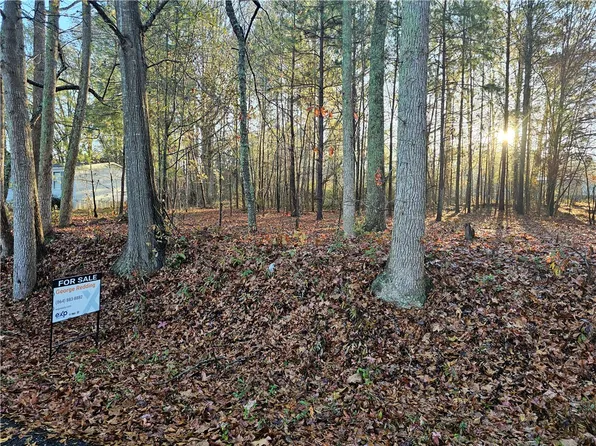 105 Wade Rd, Williamston, SC 29697