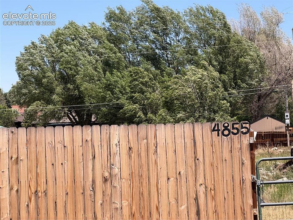 1st image of 4855 Platinum Dr