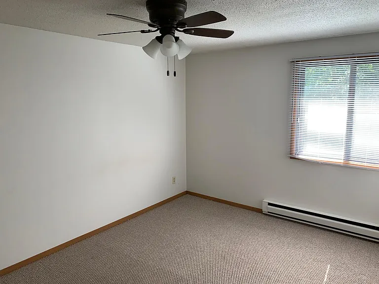902 Benton Dr #33 — Photo 8