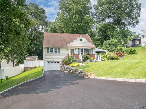 110 Linda Place, Cortlandt Manor, NY 10567