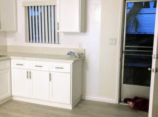 2312 Santa Fe Ave APT 6, Long Beach, CA 90810