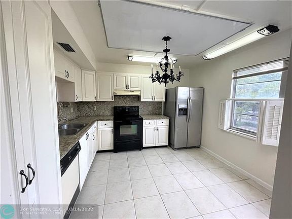 2nd image of 3405 Bimini Ln APT O3