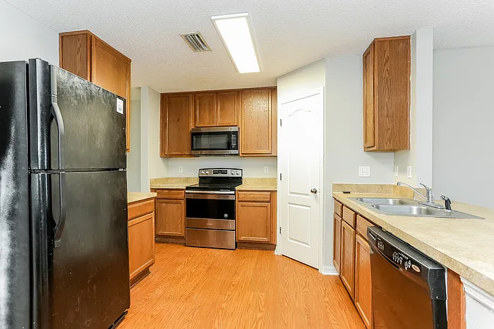 4652 Playschool Dr — Photo 7
