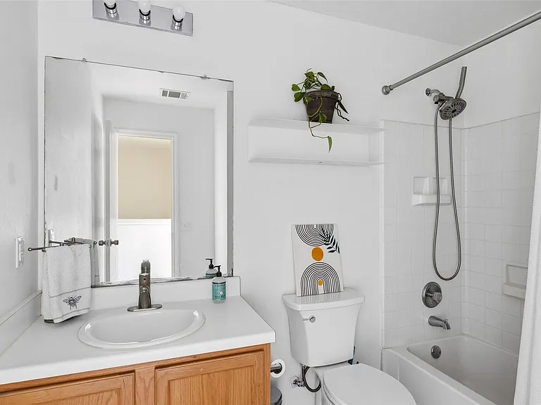 1616 Strickland Dr — Photo 24