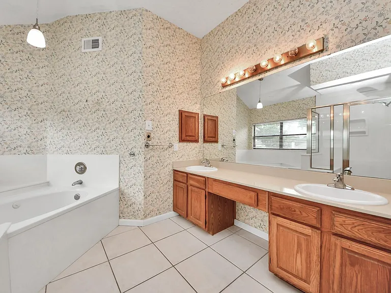 3310 Little Farms Ct — Photo 19