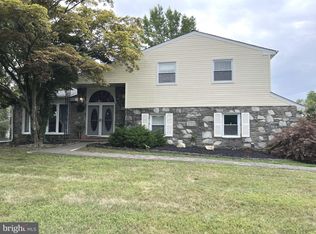 648 Killdeer Ln, Huntingdon Valley, PA 19006