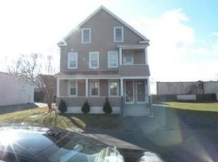23 Windsor St, West Springfield, MA 01089