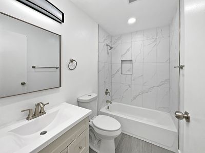 1023 Delna Manor Ln, San Jose, CA, 95128