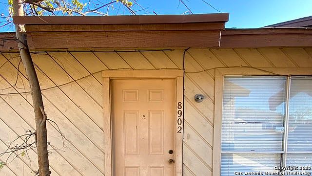 1st image of 8902 Meadow Trace St