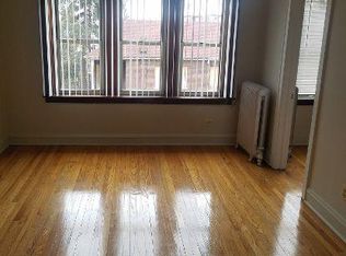 2852 W 62nd St FL 2ND, Chicago, IL 60629