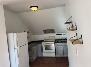 155 Pleasant St #3, Auburn, ME 04210