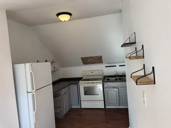 155 Pleasant St #3, Auburn, ME 04210
