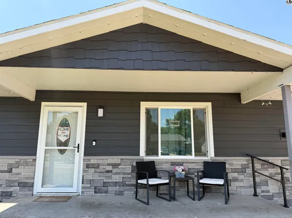 1513 Manchester St, McPherson, KS 67460
