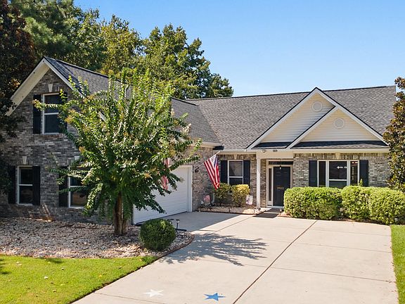 2nd image of 2803 Sanctuary Blvd.