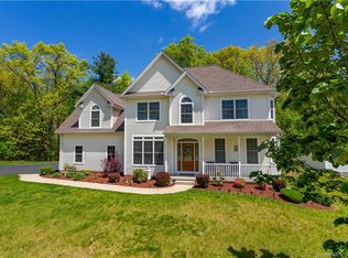42 Privilege Rd, Bloomfield, CT 06002