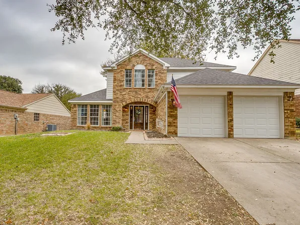 5221 Grand Mesa Dr, Fort Worth, TX 76137