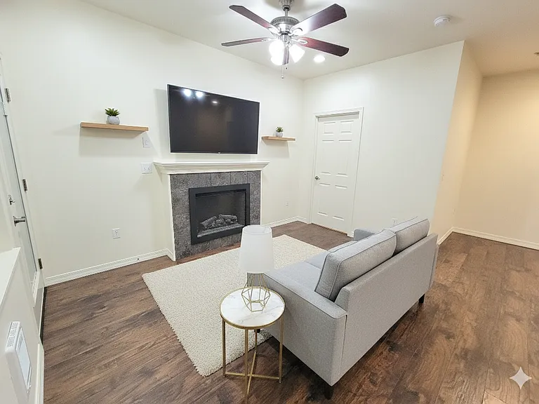 J0442 - Provi — Photo 24