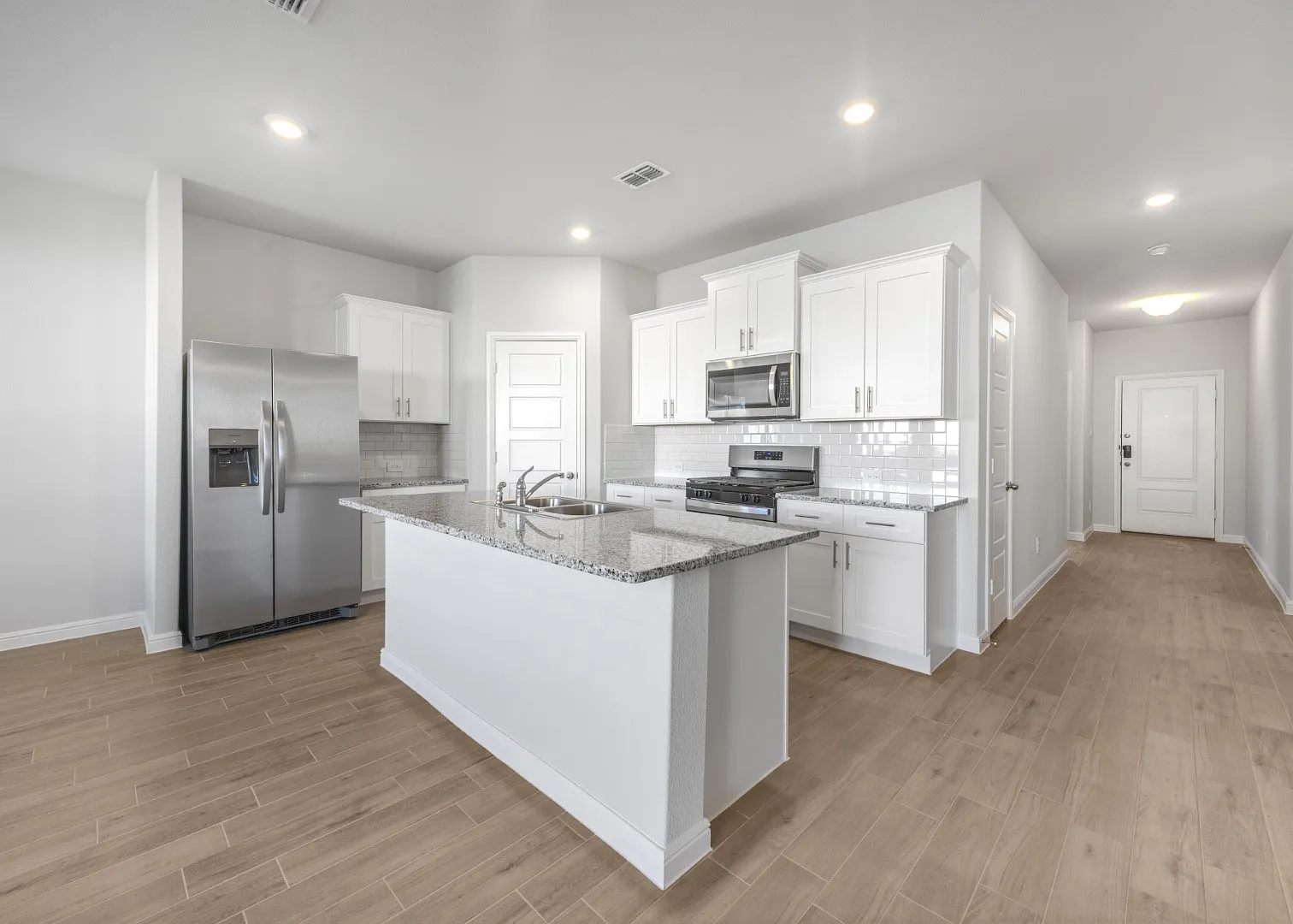1208 Marsha Lane — Photo 4