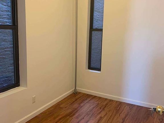 3rd image of 214 Canal St #17