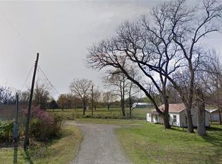 202 1/2 S Independence Ave, Dearing, KS 67340