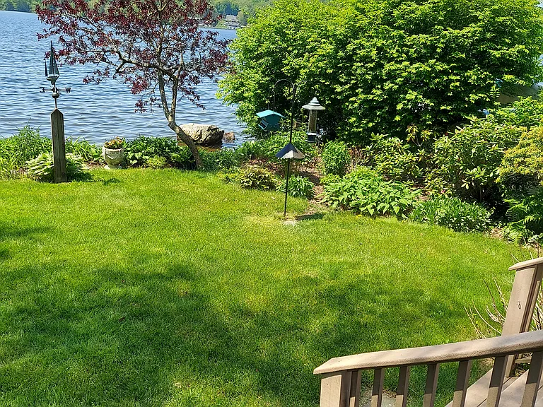 Lake Rd — Photo 4