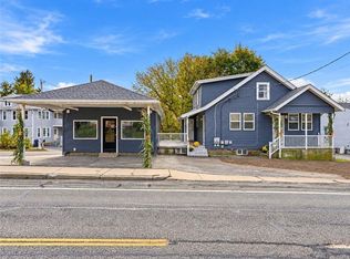 3862 Mendon Rd, Cumberland, RI 02864