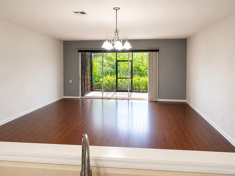 5092 Hawkstone Dr — Photo 6