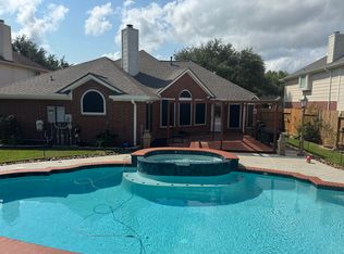 1914 Endeavor Ct, Seabrook, TX 77586