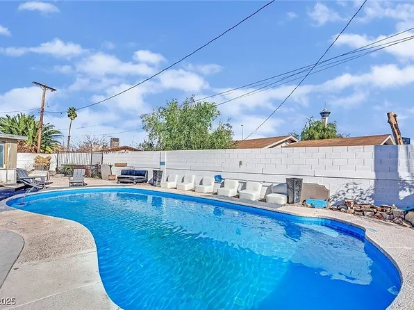 1805 Ivanhoe Way, Las Vegas, NV 89102