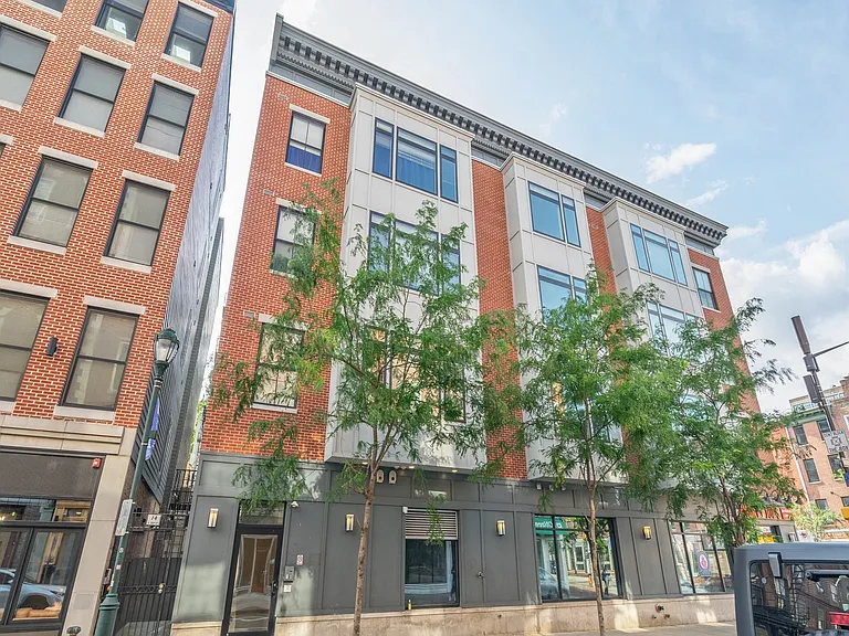 300 Market St #402 — Photo 1