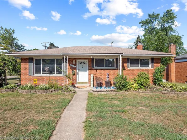 28015 Loretta Ave, Warren, MI 48092