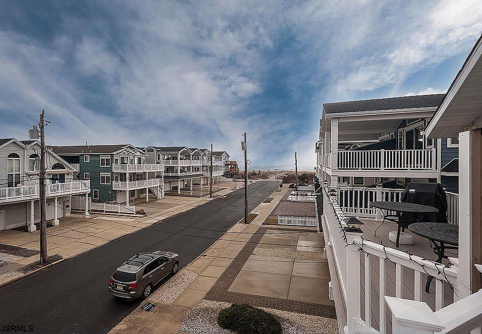1st image of 26 80th St W