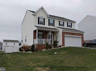 405 Gardenia Dr, Belle Vernon, PA 15012