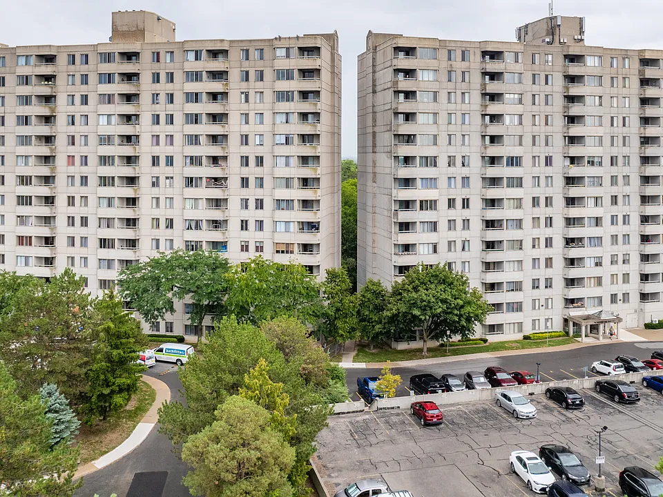 80 Highview Ave E