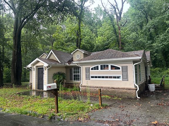 2nd image of 2618 Hood Ave NW