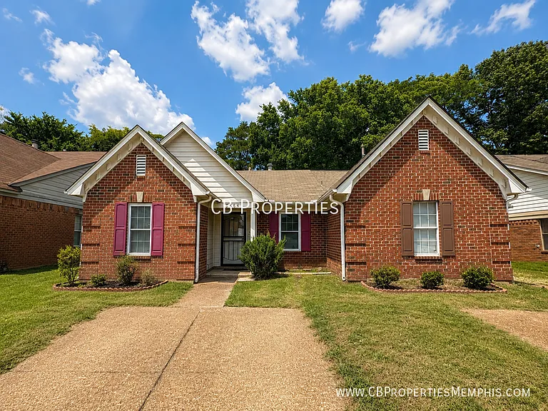 5864 Ashridge Pl — Photo 1