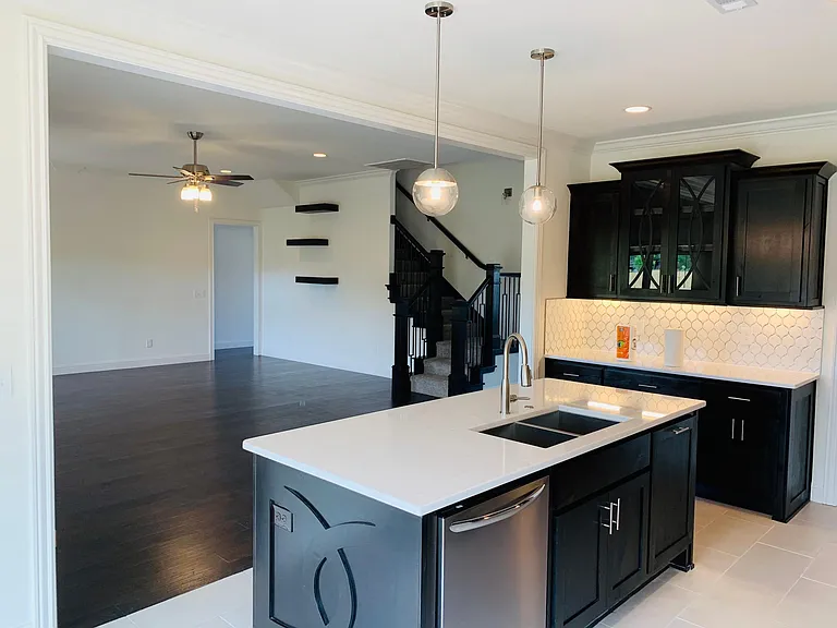 1720 Ella Pl — Photo 8